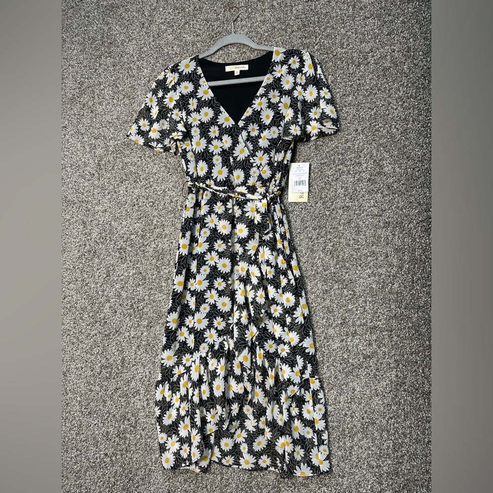 NWT Rewind Juniors’ Faux-Wrap High-Low Dress Size Small - Picture 3 of 6